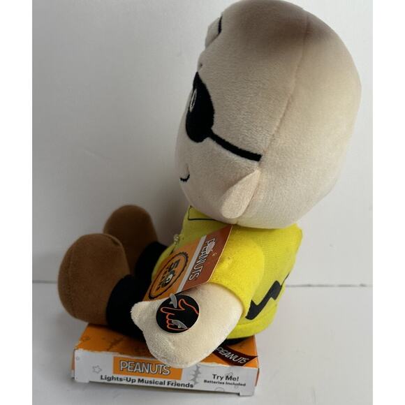 Peanuts Charlie Brown The Great Pumpkin Plush Musical Animated 50 Yrs WORKS NIP - Picture 2 of 8
